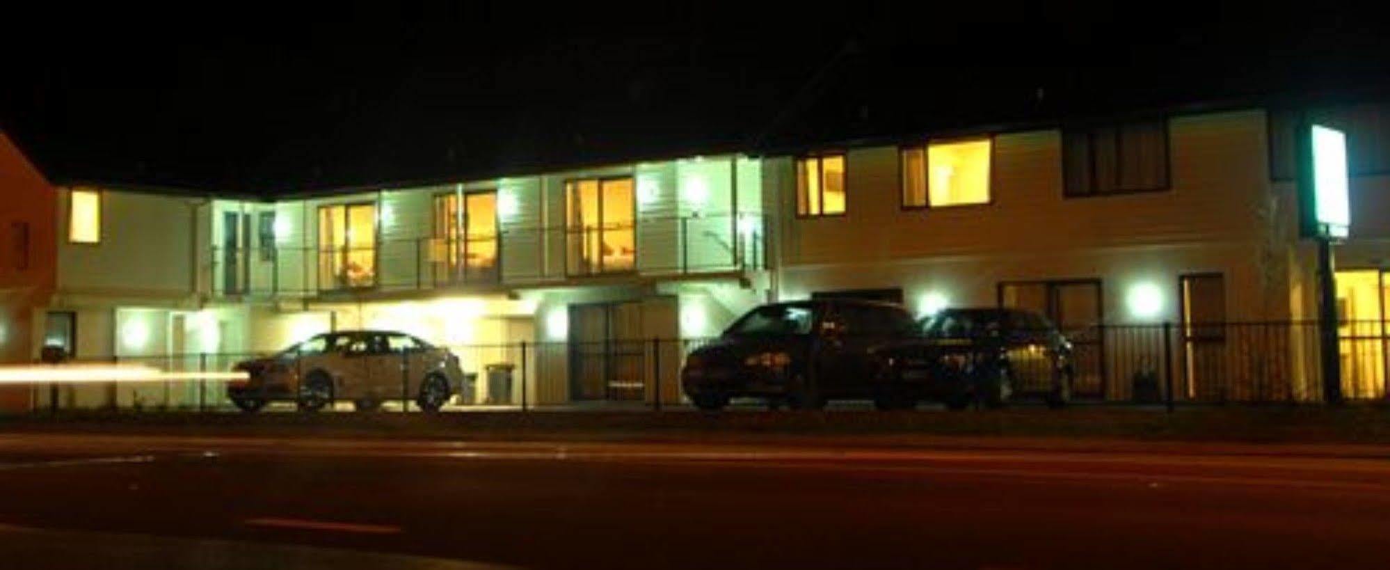 123 Motel Christchurch Eksteriør billede